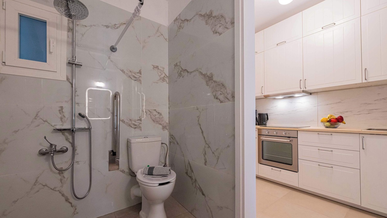 Photo of Bathroom in Kalamata