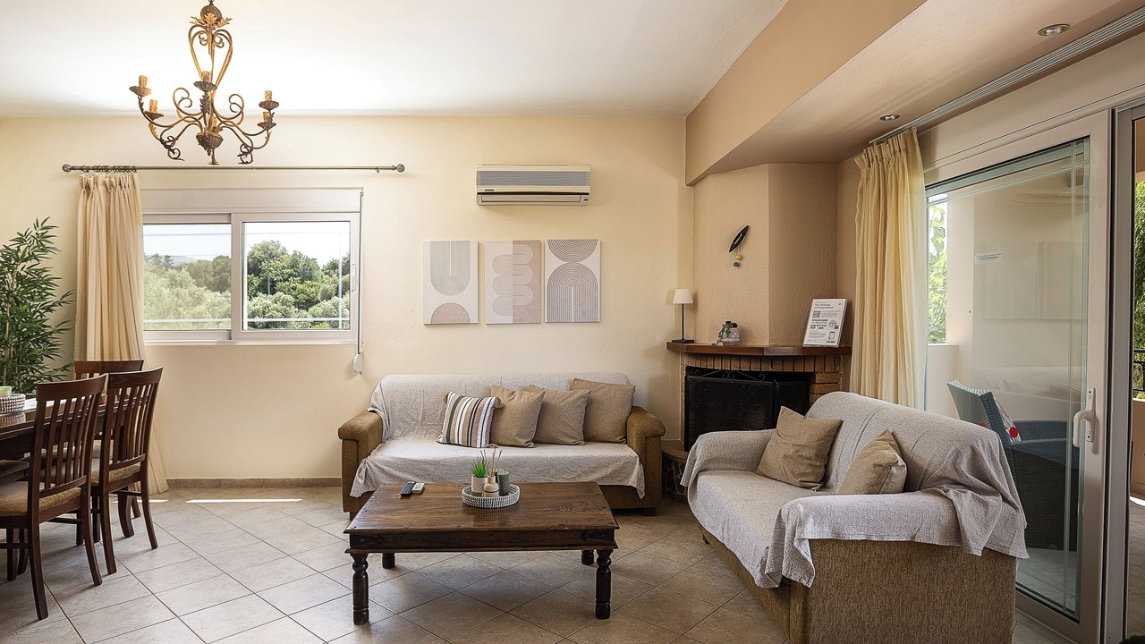Photo of Bedroom in Filaki