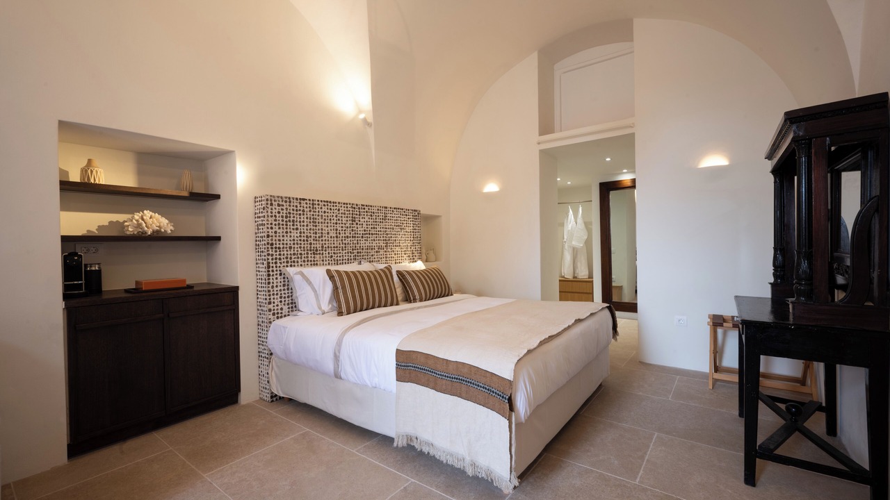 Photo of Bedroom in Oia
