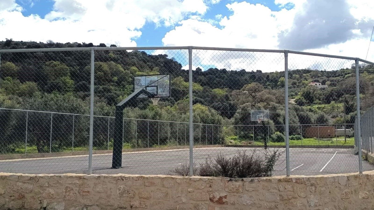 Photo of Others in Monopari