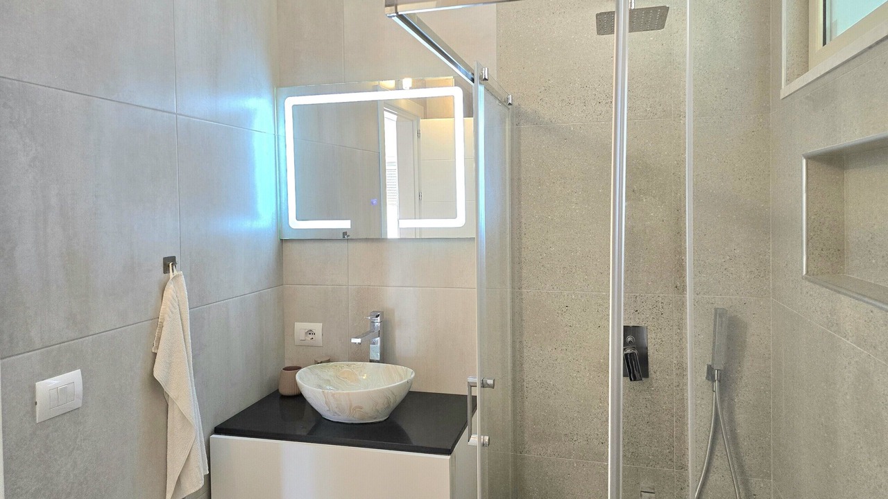 Photo of Bathroom in Ishem