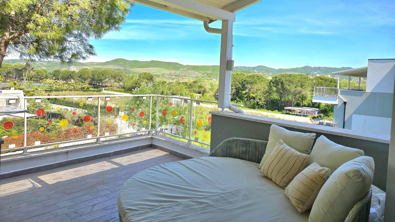 Photo of Patio Balcony in Ishem