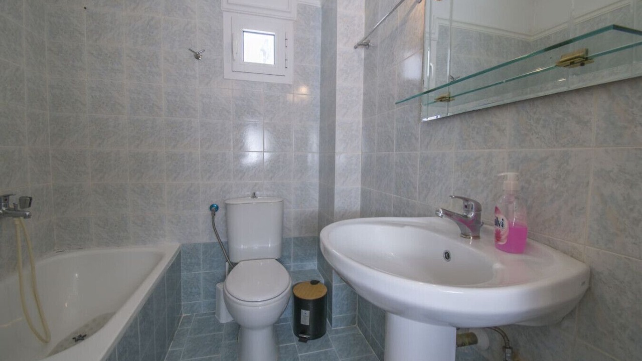 Photo of Bathroom in Flogita