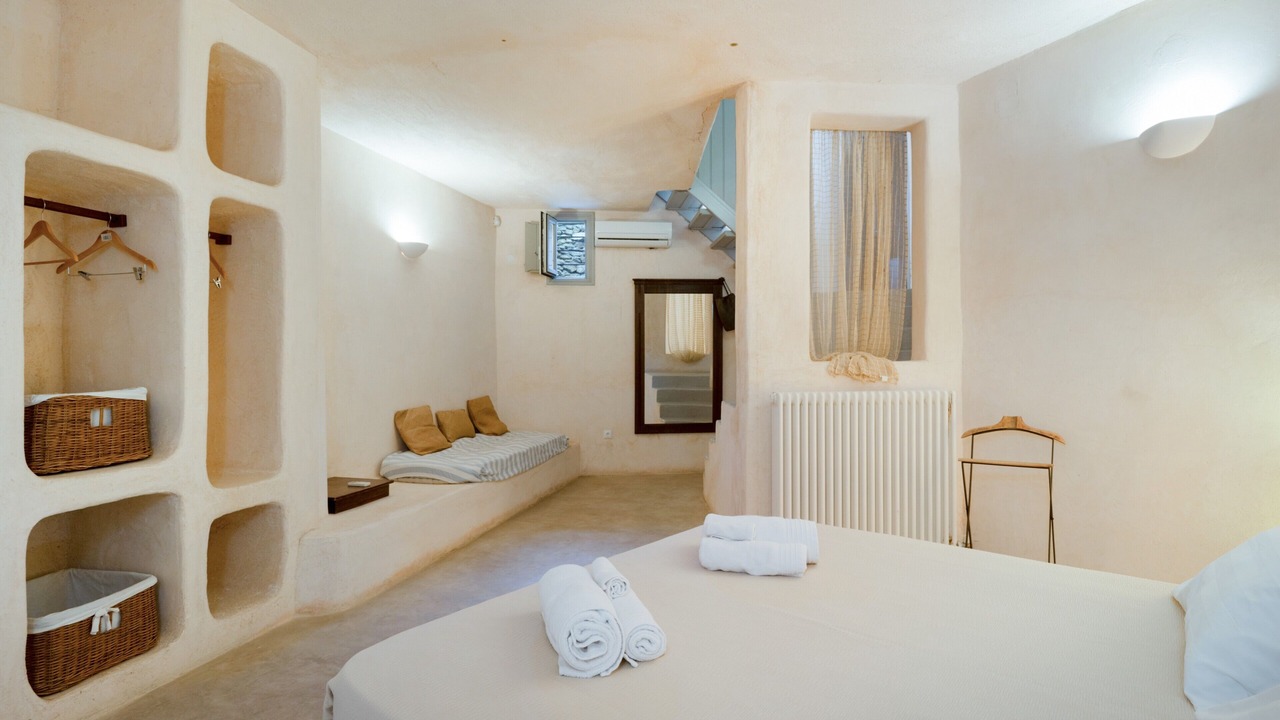 Photo of Bedroom in Faros Armenistis