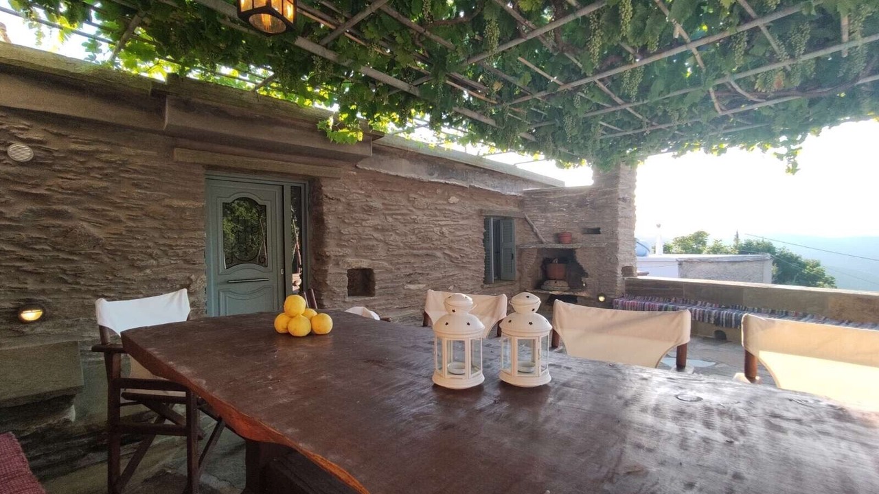 Photo of Outdoor in Arnas