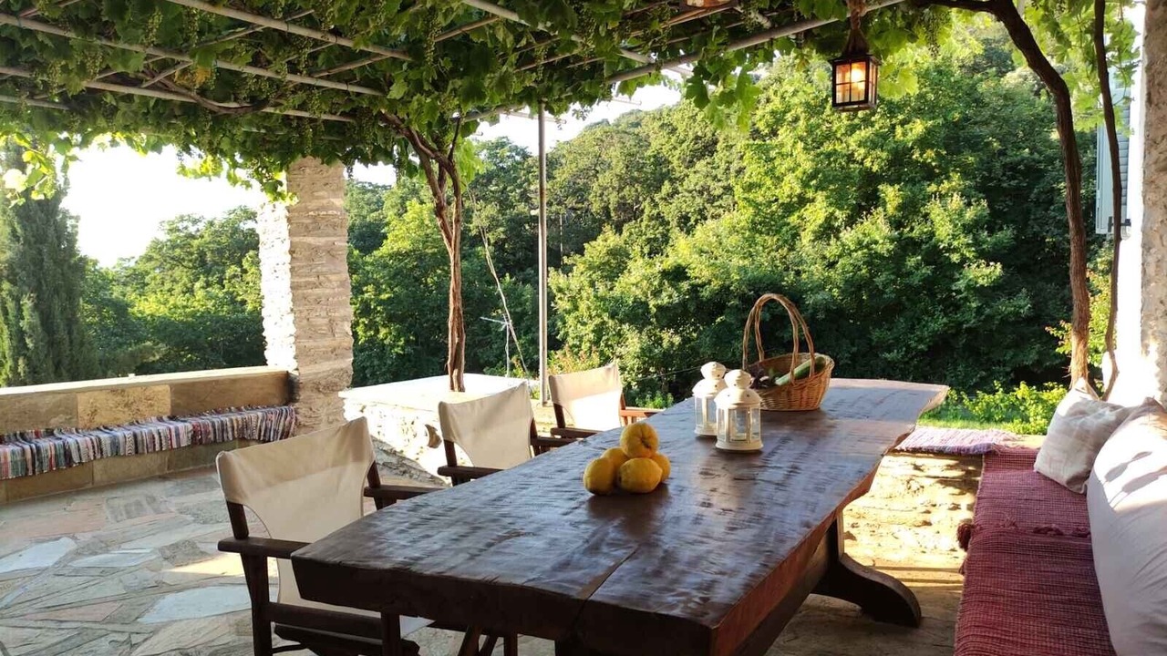 Photo of Outdoor in Arnas