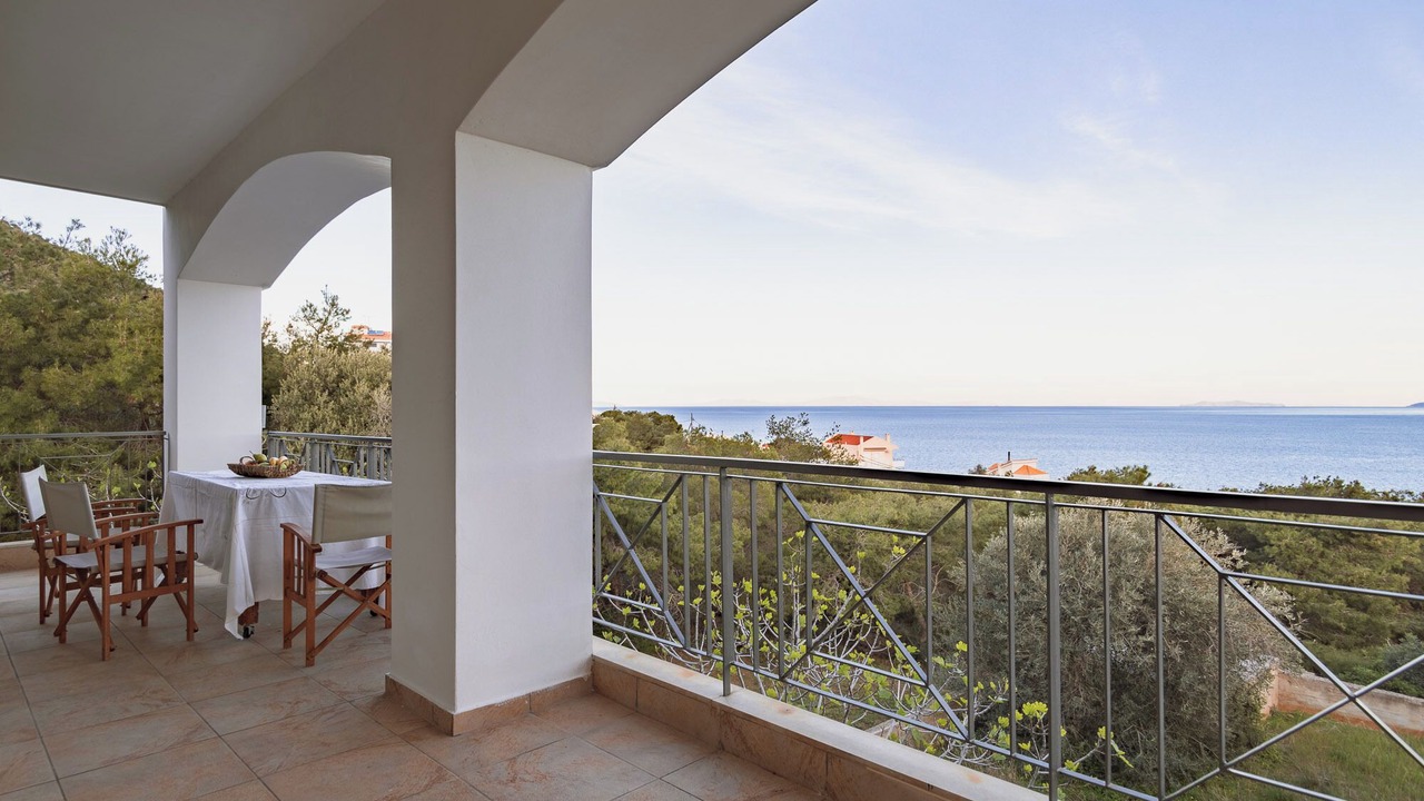 Photo of Outdoor in Kaki Thalassa