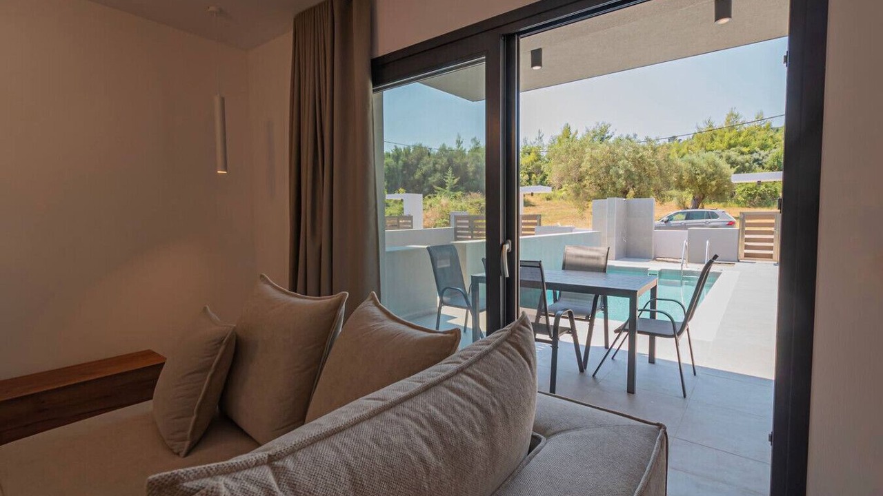 Photo of Livingroom in Polichrono