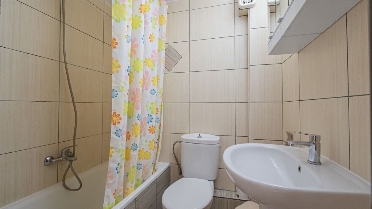 Photo of Bathroom in Flogita