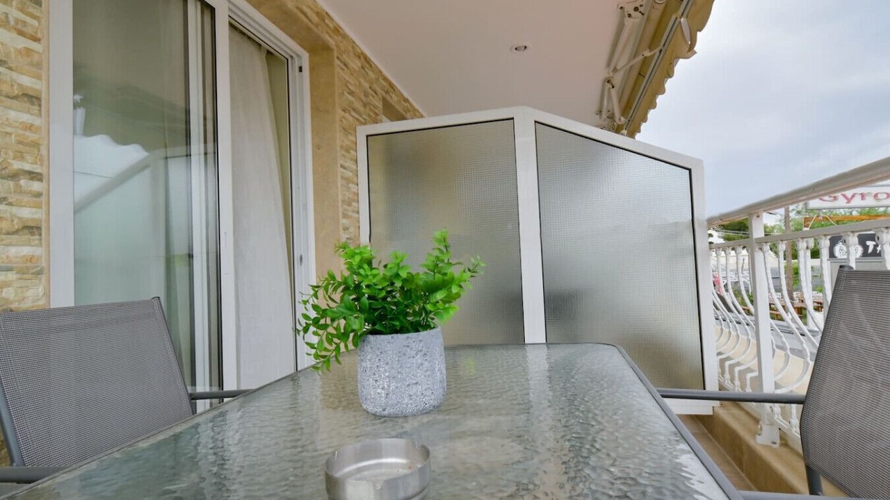 Photo of Patio Balcony in Flogita