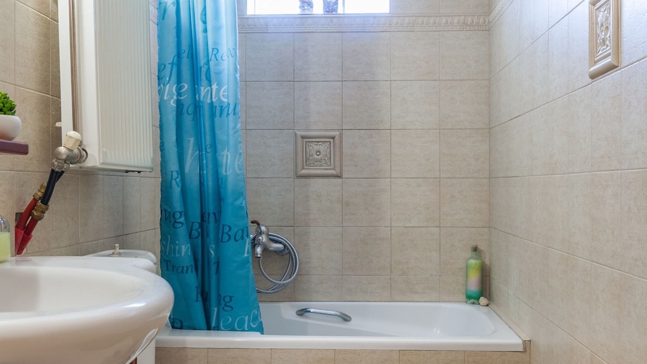 Photo of Bathroom in Vathianos Kampos