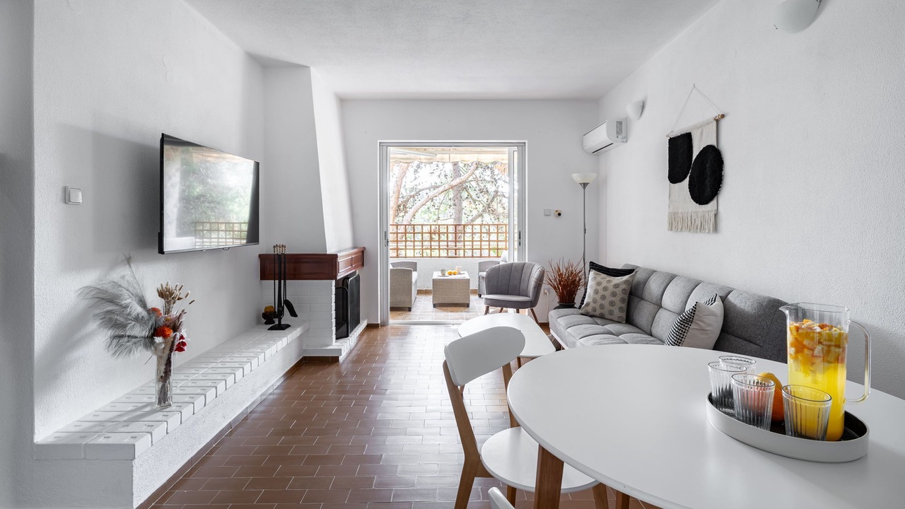 Photo of Livingroom in Saronida