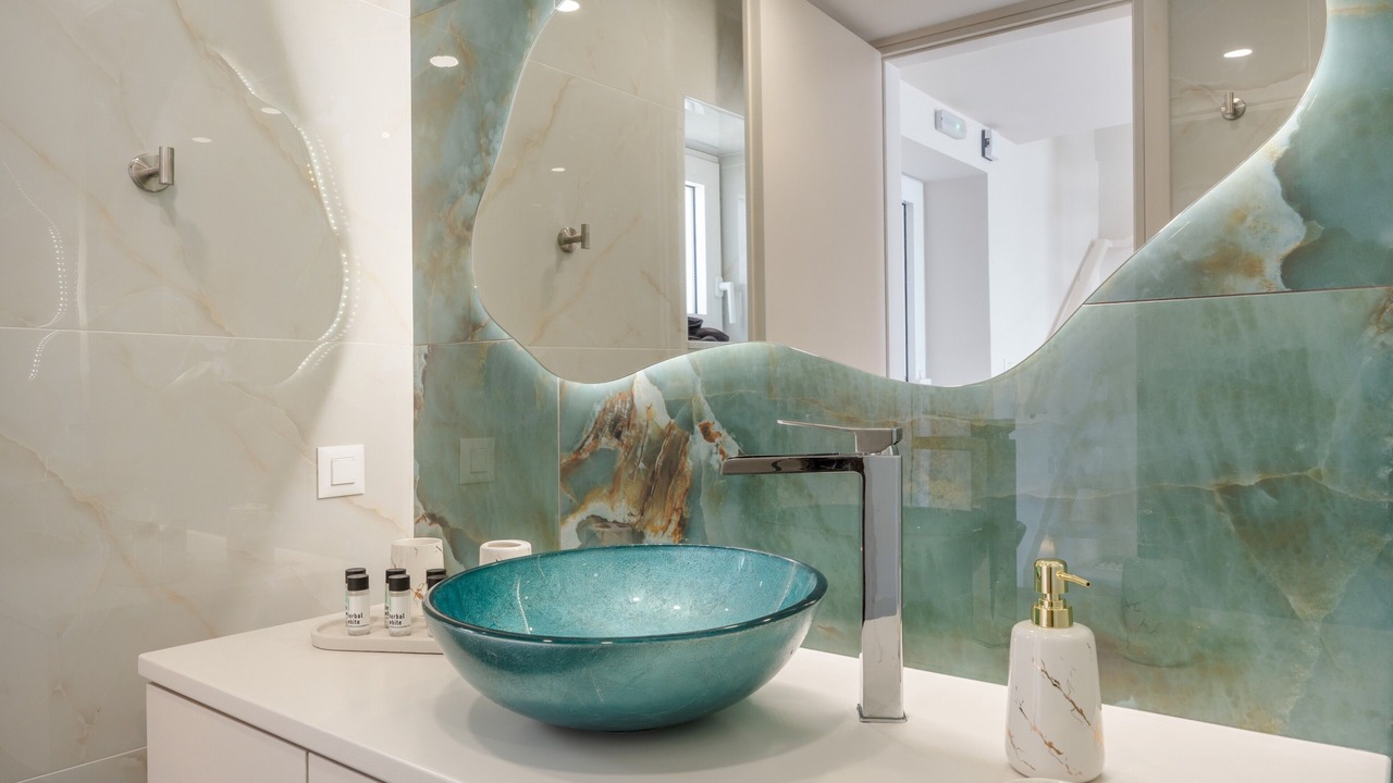 Photo of Bathroom in Amoopi