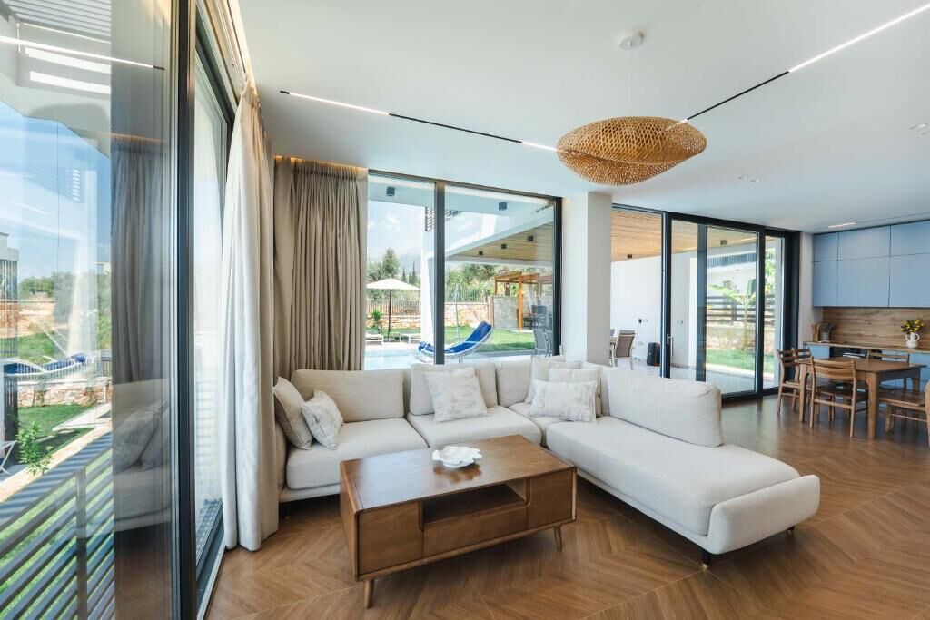 Photo of Livingroom in Himare