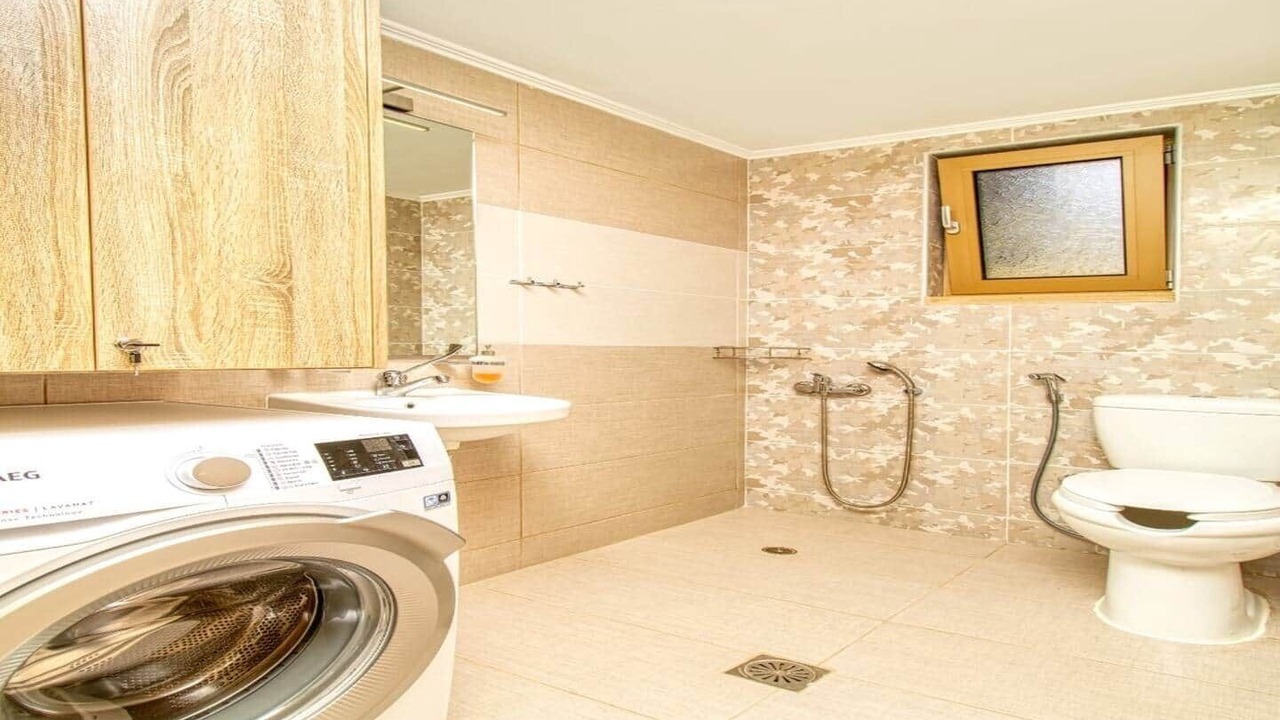 Photo of Bathroom in Limeniskos
