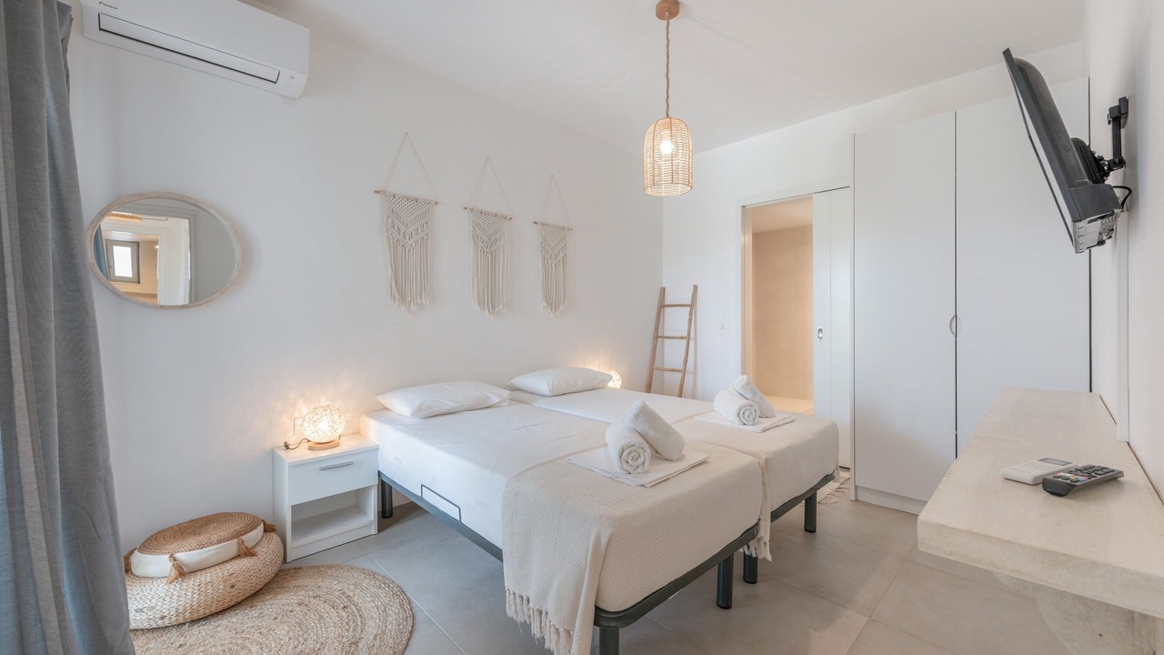 Photo of Bedroom in Antiparos