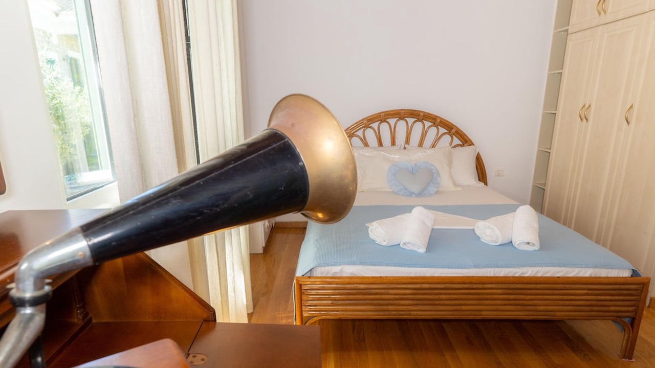 Photo of Bedroom in Asprogerakata