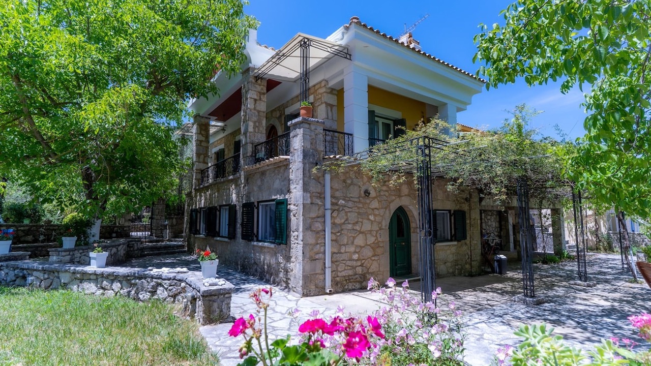 Photo of Outdoor in Asprogerakata