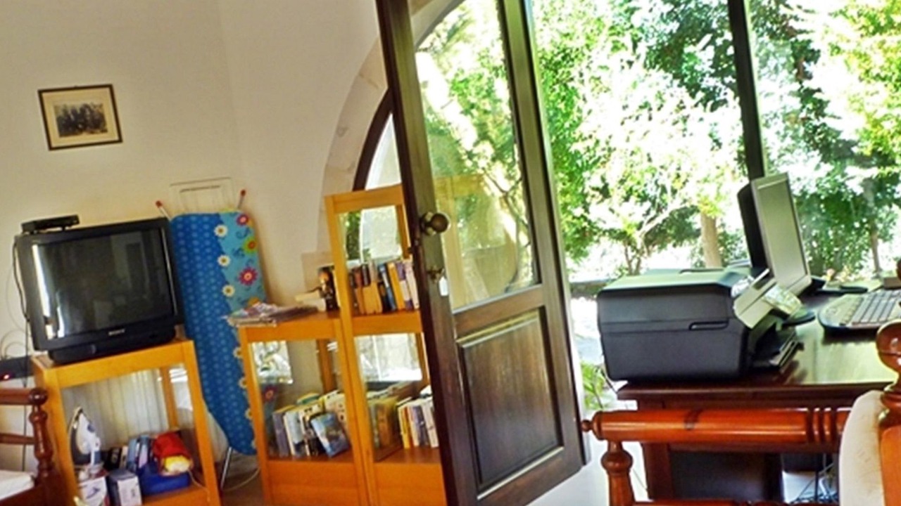Photo of Livingroom in Douliana