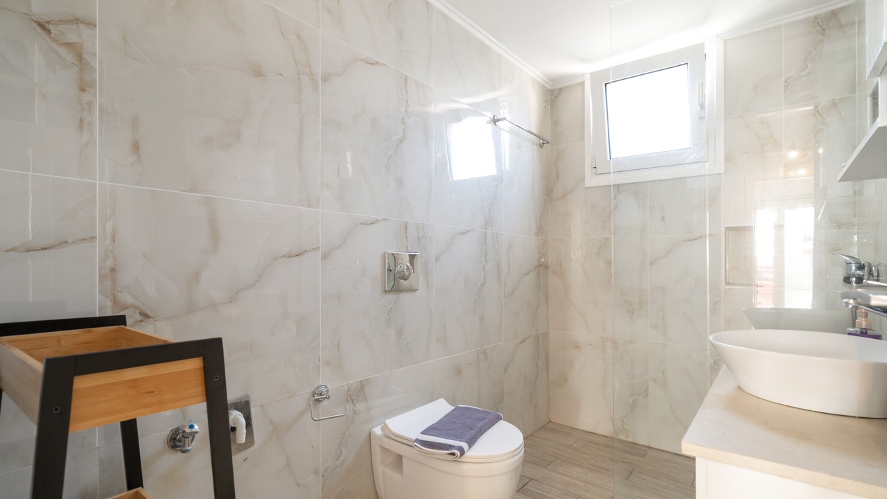 Photo of Bathroom in Yenion