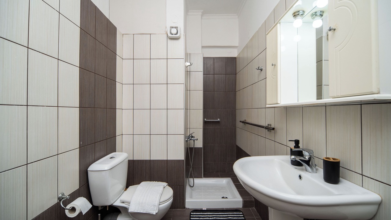 Photo of Bathroom in Halepa