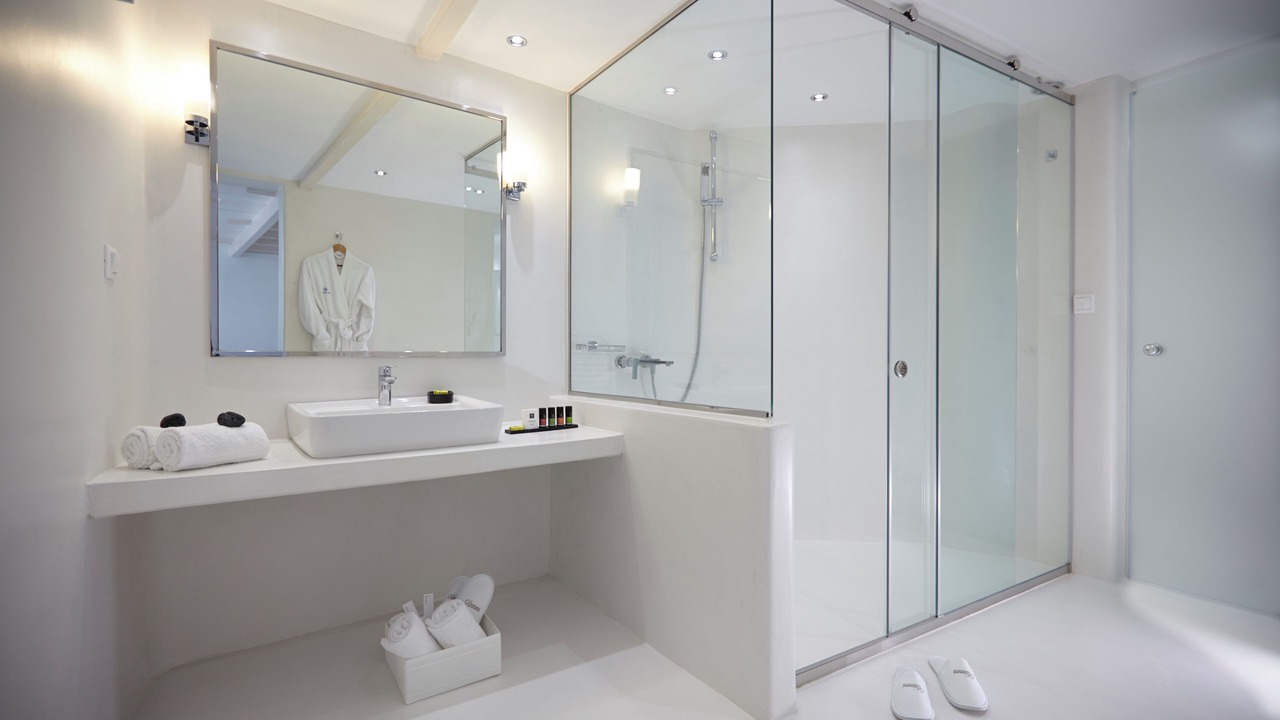 Photo of Bathroom in Kamari