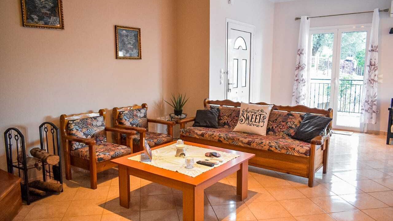 Photo of Livingroom in Zola