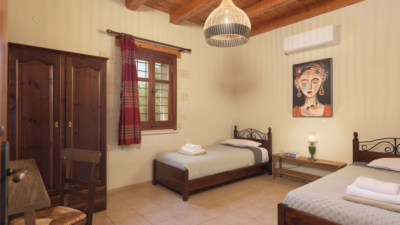 Photo of Bedroom in Atsipópoulon
