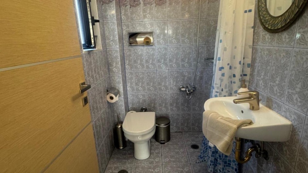 Photo of Bathroom in Omales