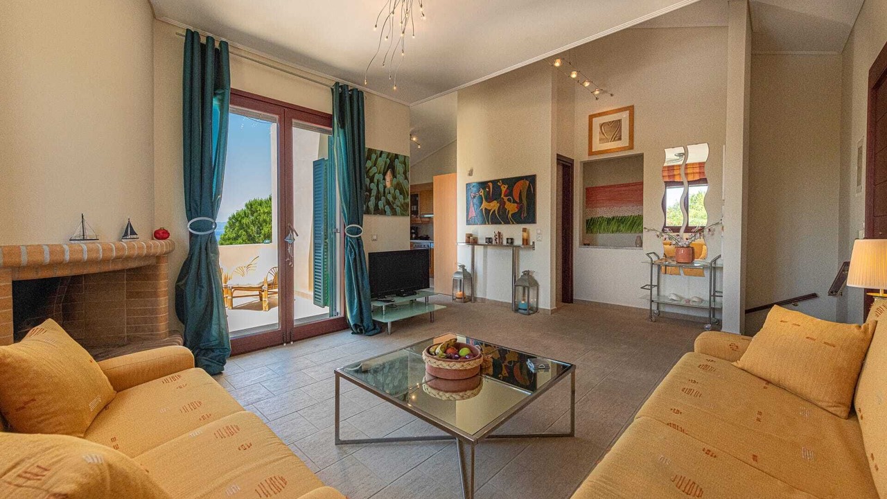 Photo of Livingroom in Aegina Town