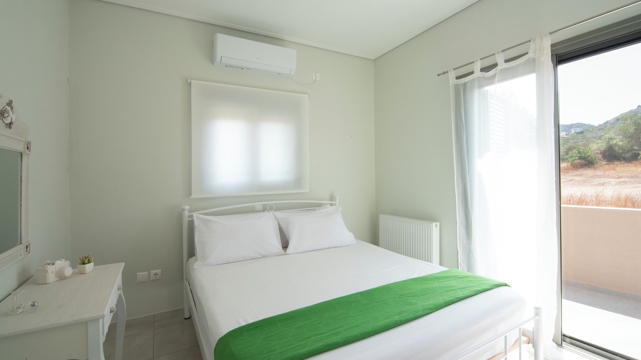 Photo of Bedroom in Kontos