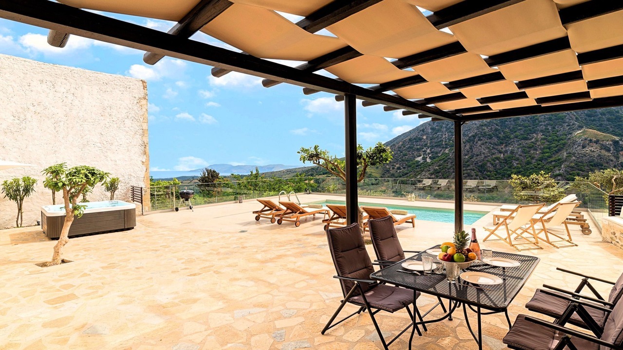 Photo of Outdoor in Argyroupoli