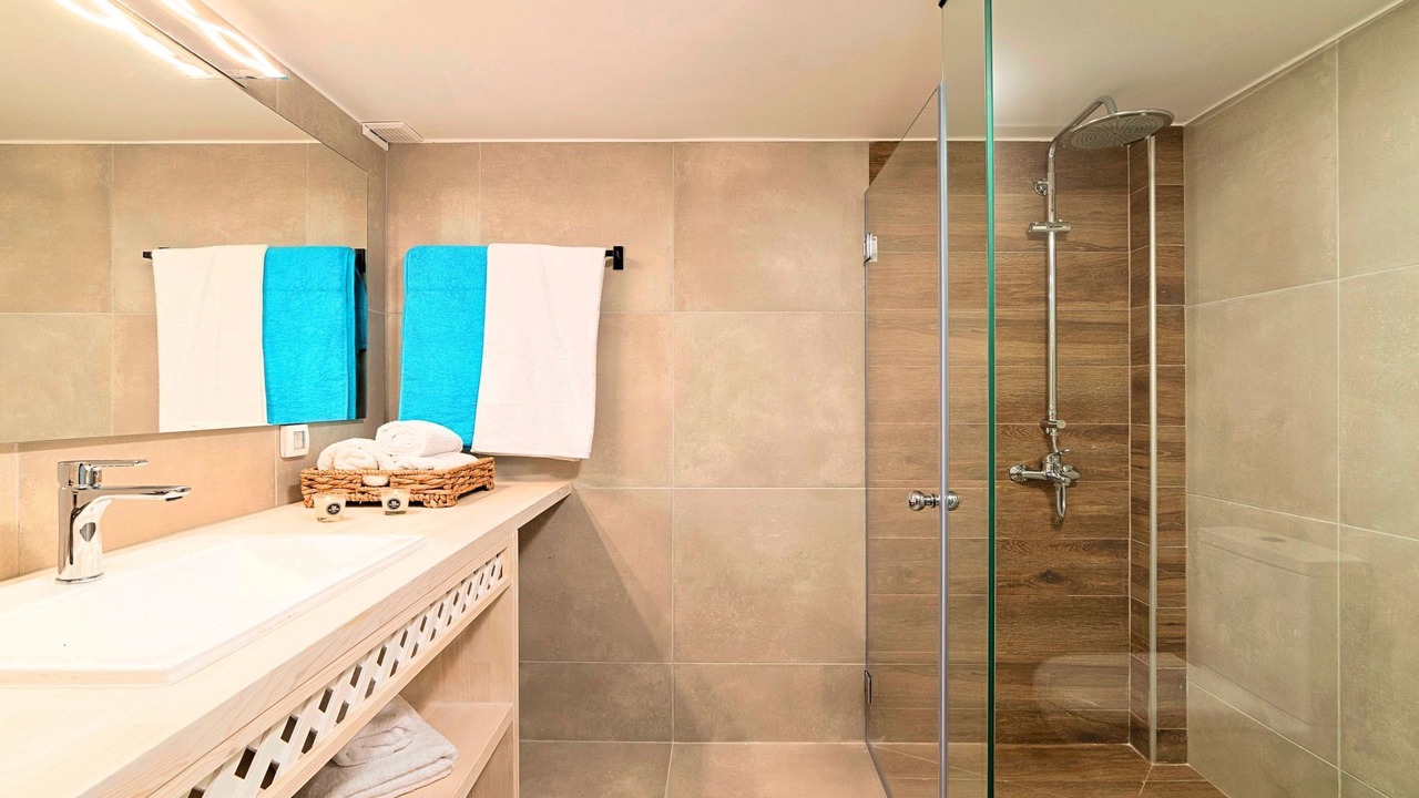 Photo of Bathroom in Vathi