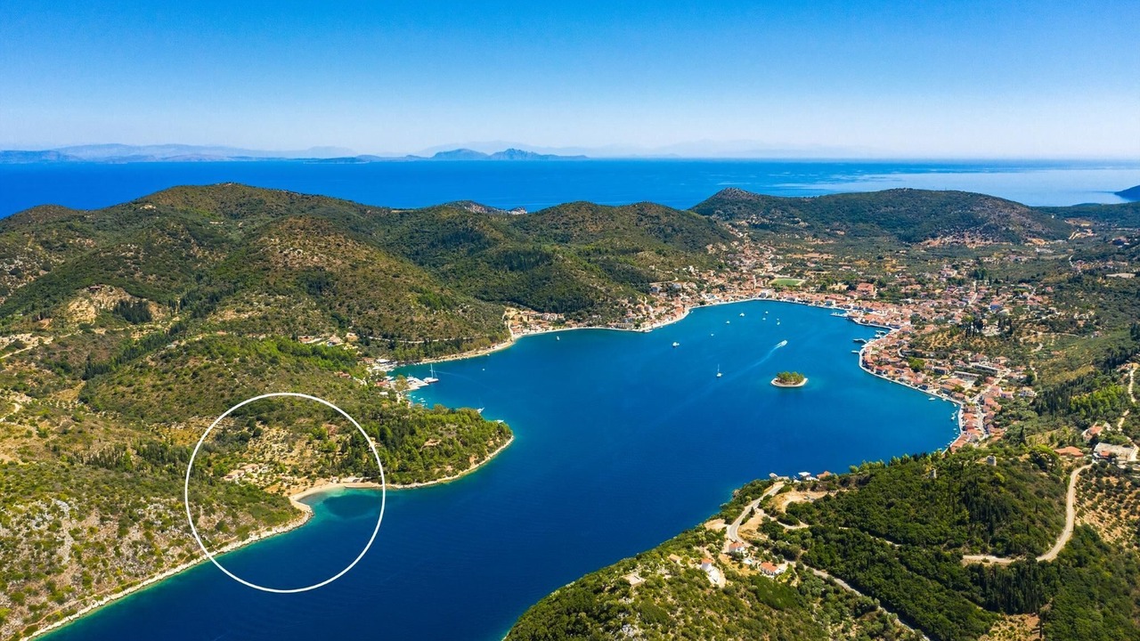Photo of Others in Ithaki