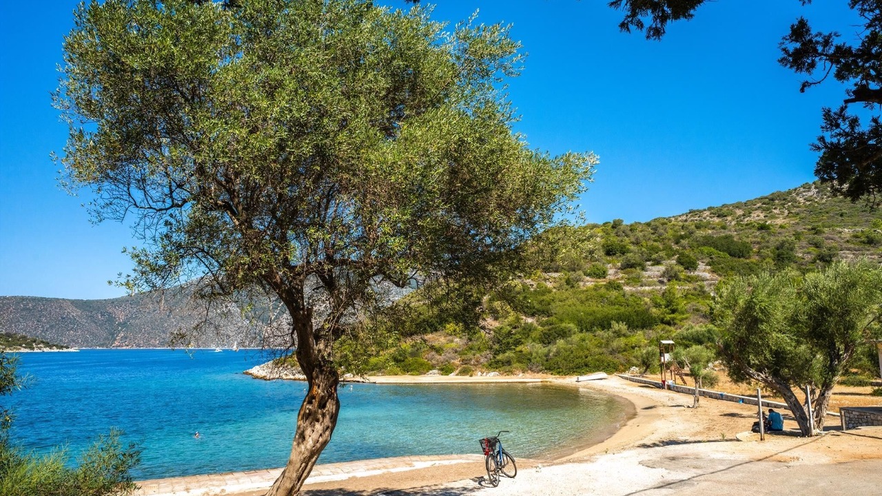 Photo of Others in Ithaki