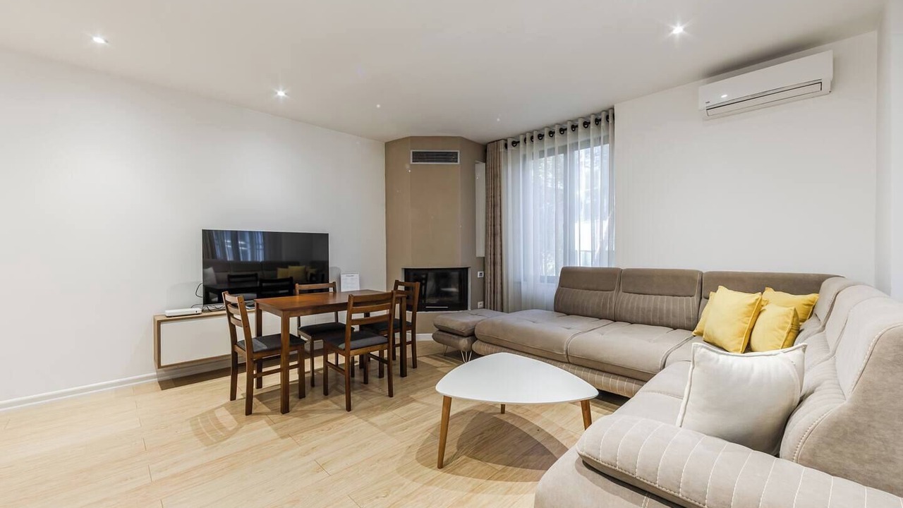 Photo of Livingroom in Golem
