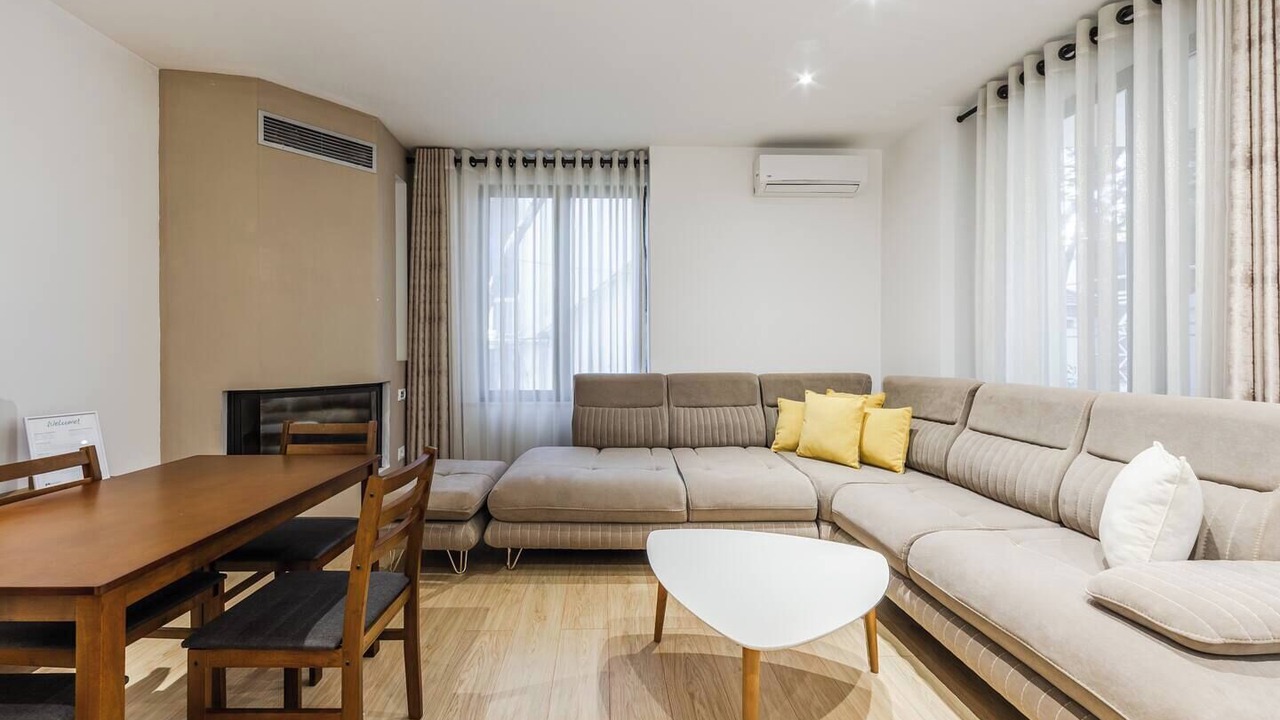 Photo of Livingroom in Golem
