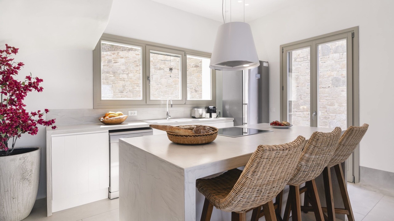 Photo of Kitchen in Ornos
