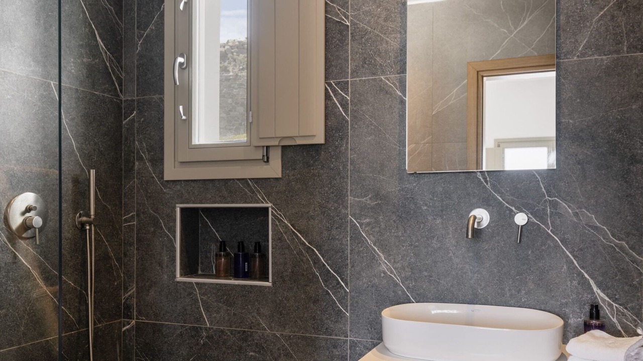 Photo of Bathroom in Ornos