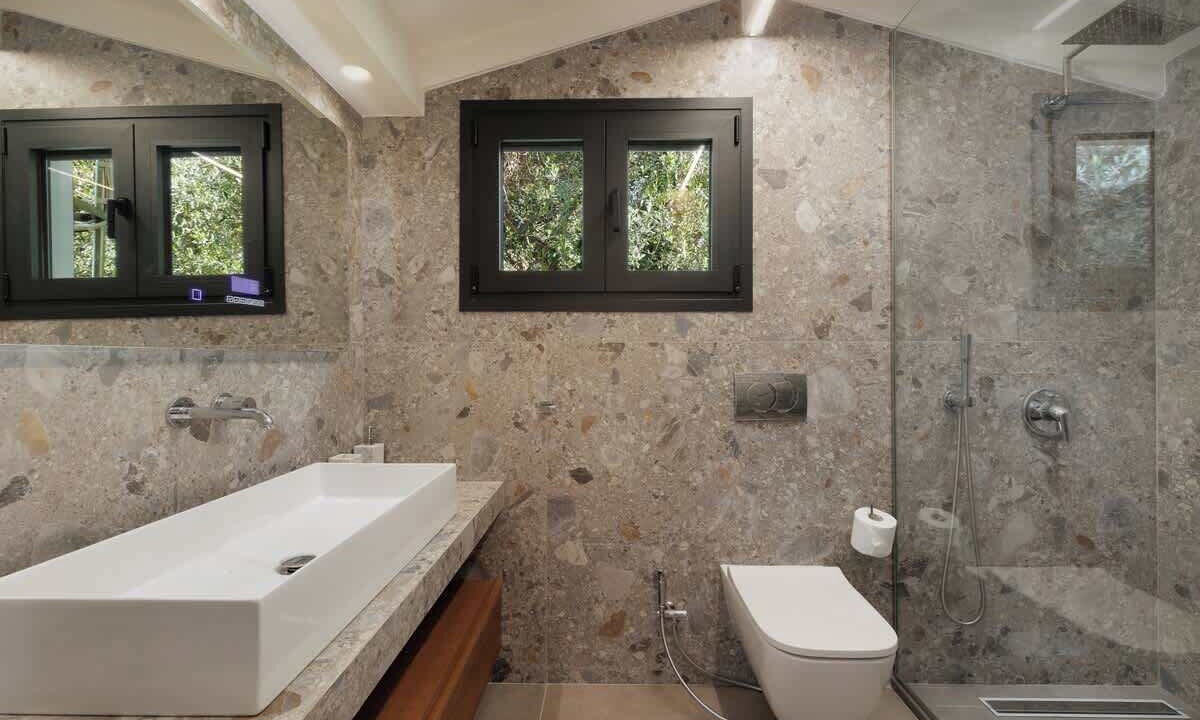 Photo of Bathroom in Benitses