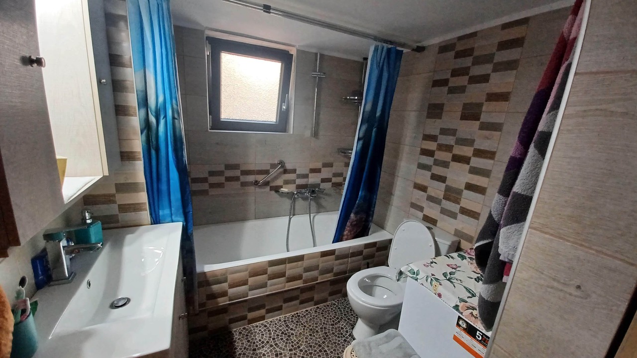 Photo of Bathroom in Halepa