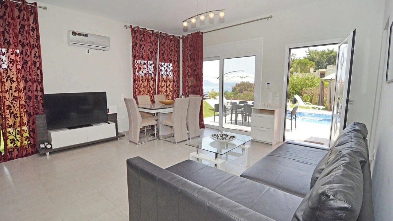 Photo of Livingroom in Agios Sostis