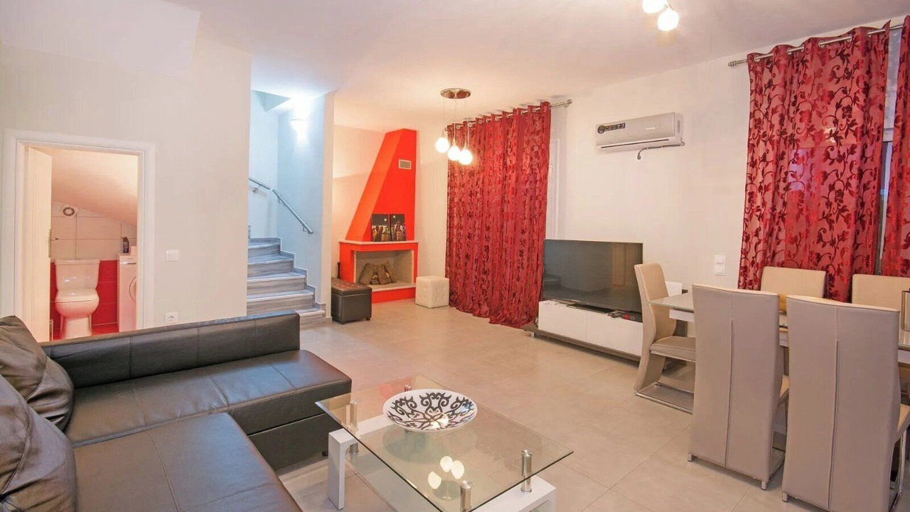 Photo of Livingroom in Agios Sostis