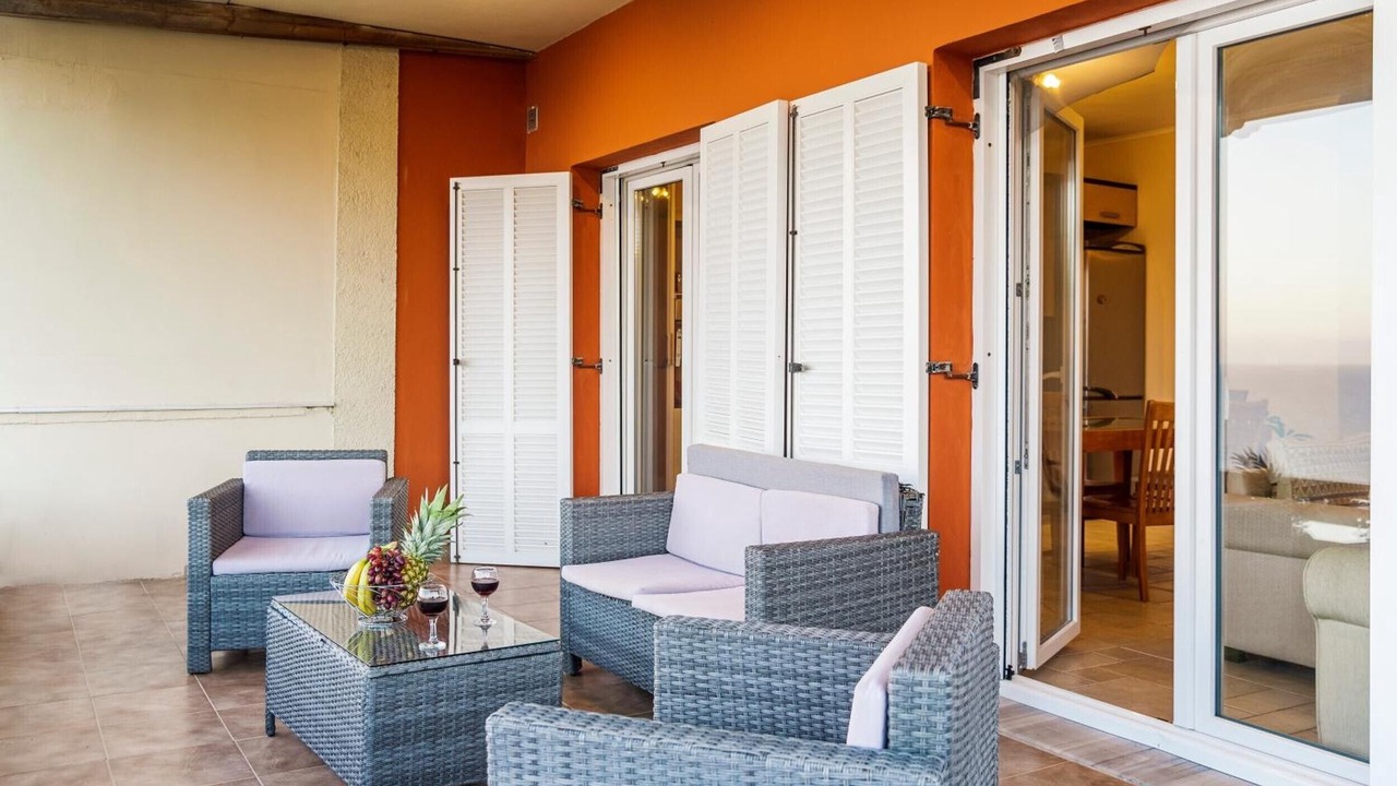 Photo of Patio Balcony in Gardenos