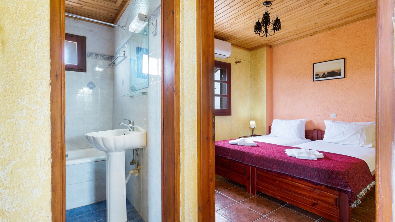 Photo of Bathroom in Palekastro