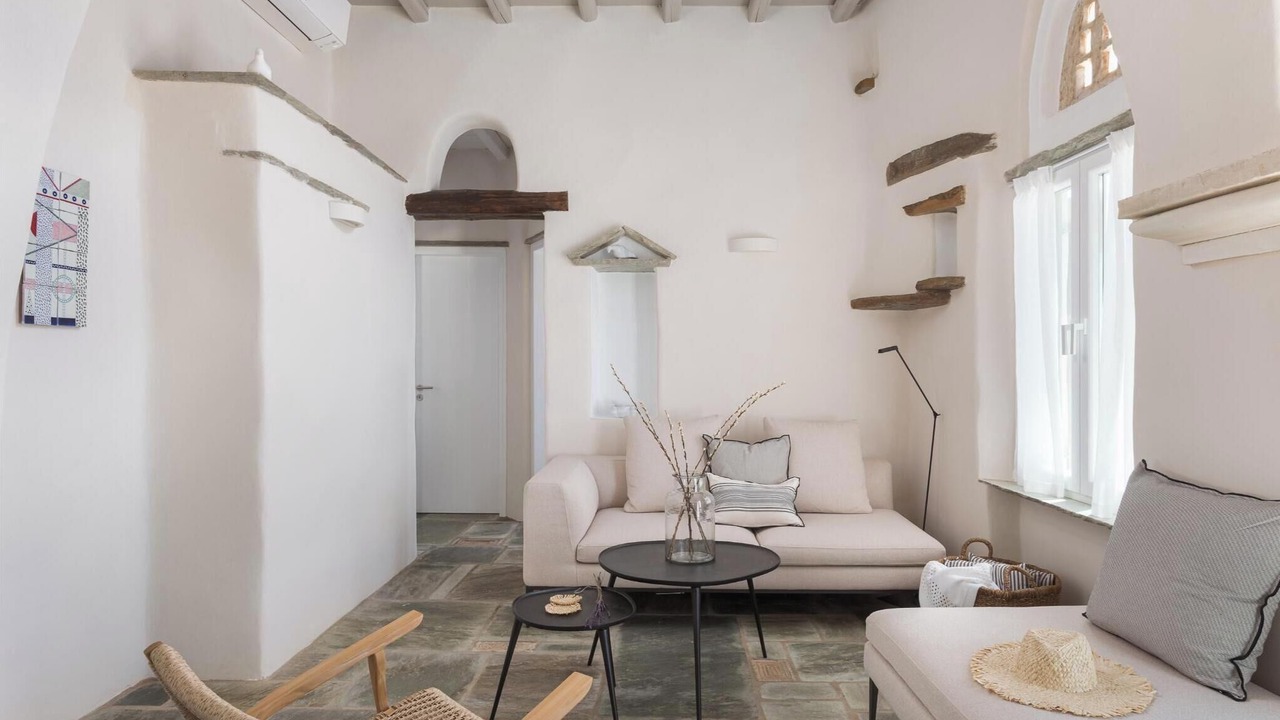 Photo of Livingroom in Tinos Town