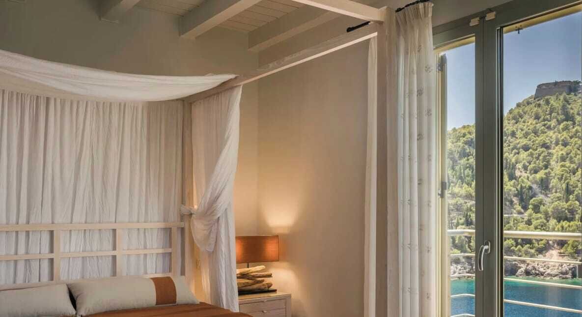 Photo of Bedroom in Frourion