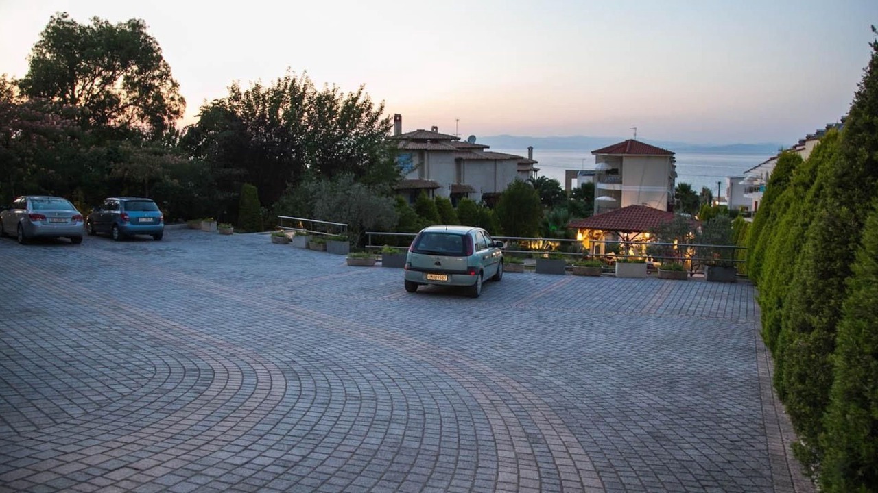 Photo of Outdoor in Polichrono