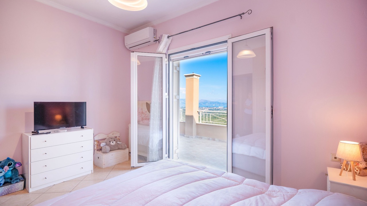 Photo of Bedroom in Benitses