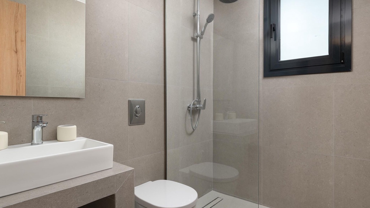 Photo of Bathroom in Petaloudes